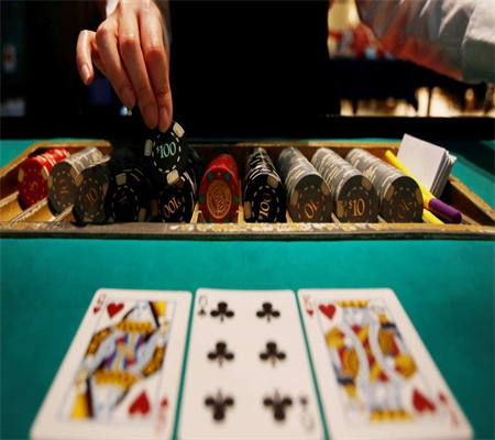 Chiến Thuật Chiến Thắng Texas Hold'em: Tiết Lộ Các Kỹ Năng Giảm Thiểu Việc Mất Tiền